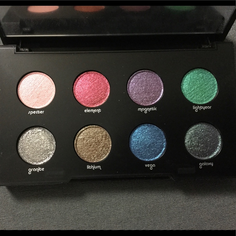 Urban Decay limited edition Moondust eyeshadow palette